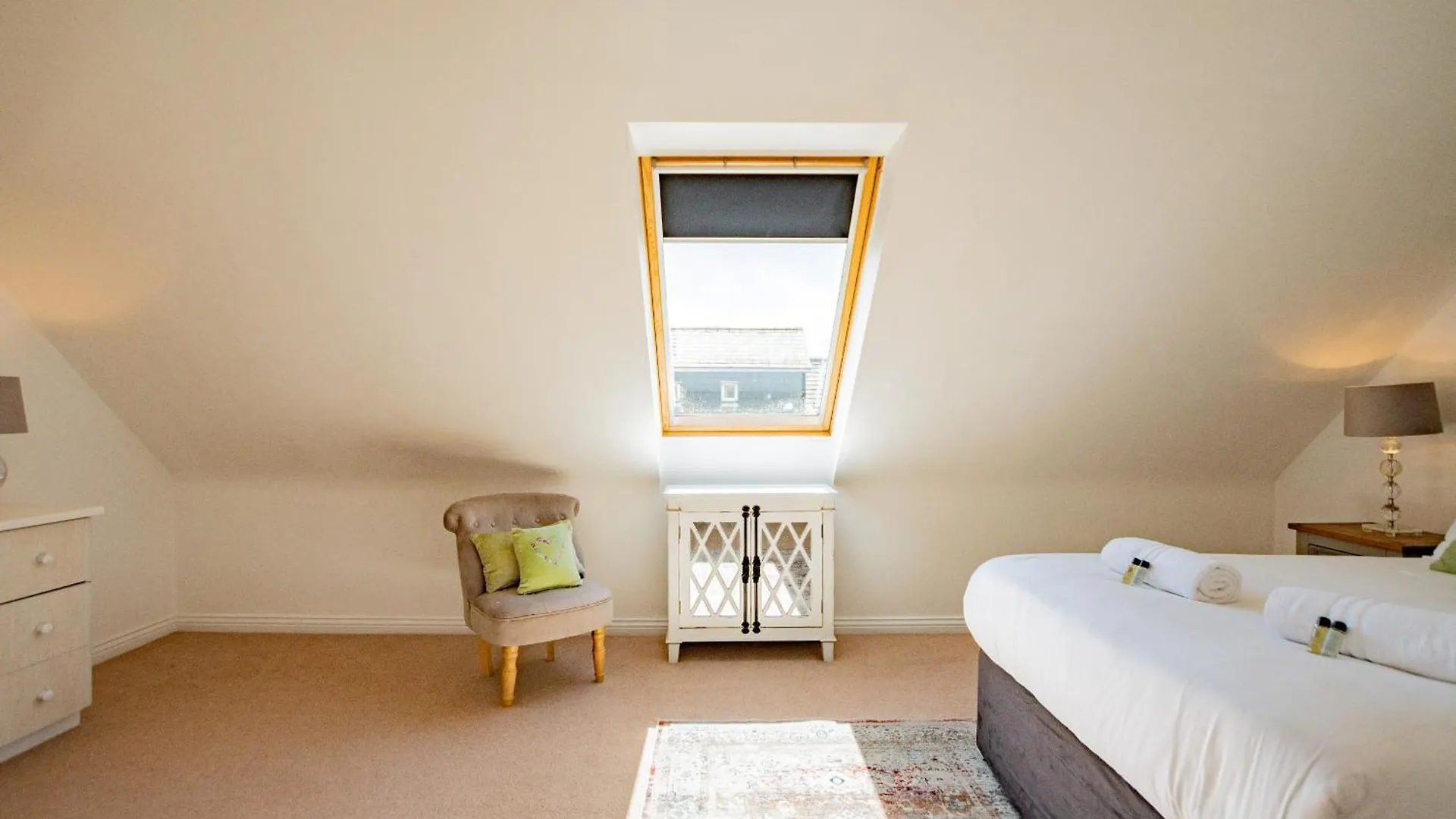 City Townhouse With Parking Galway 0*,  Ireland