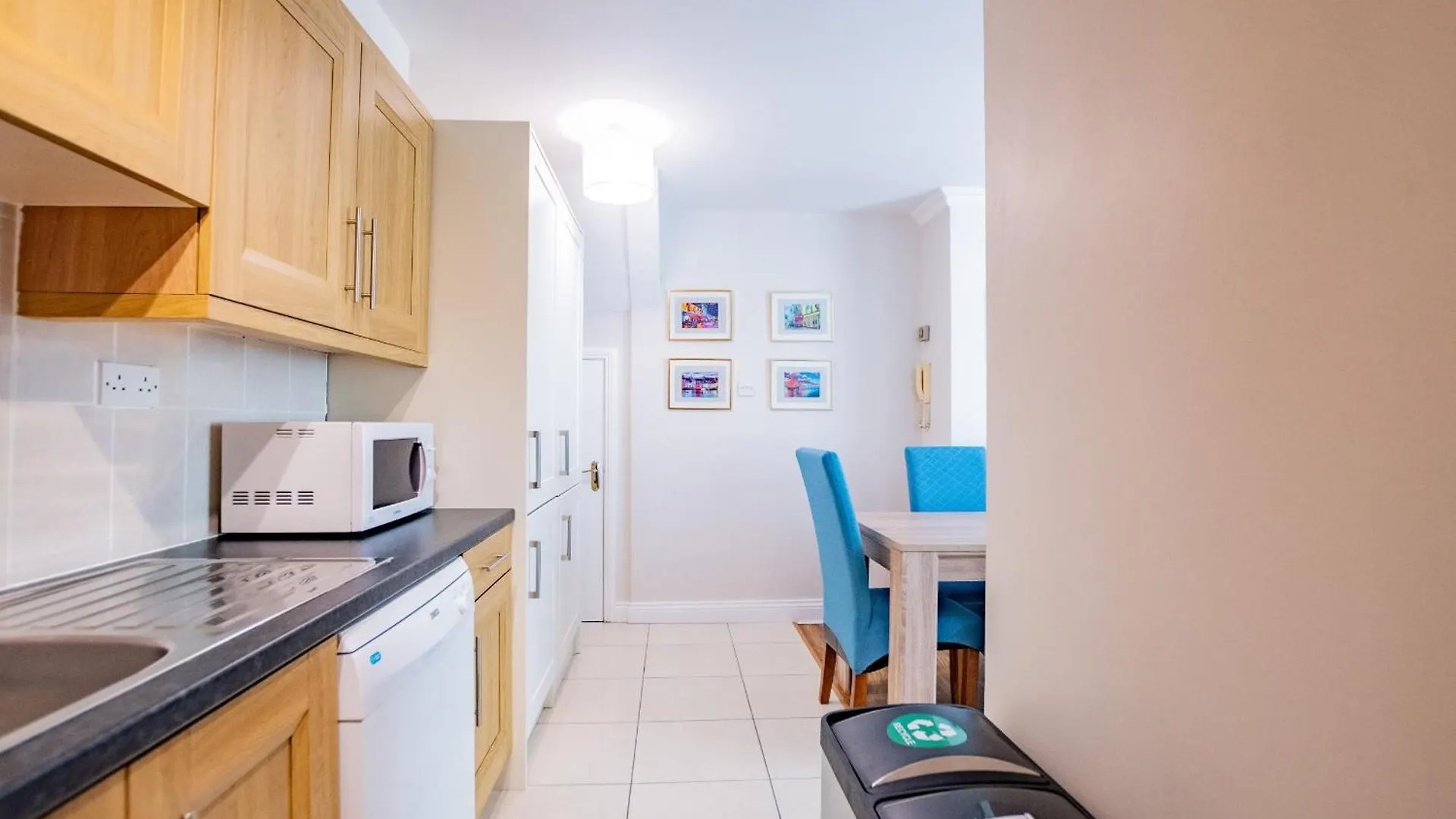 City Townhouse With Parking Galway